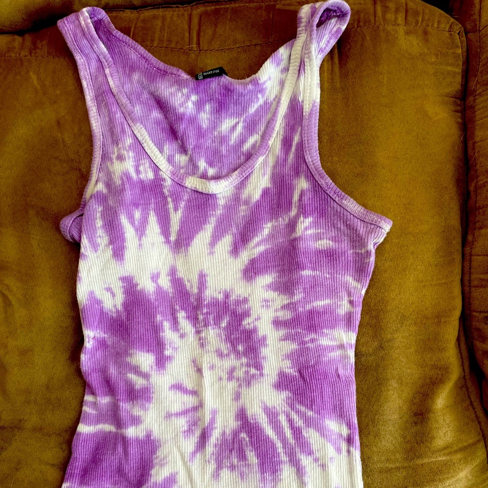 Women’s size med purple tie dye tank top